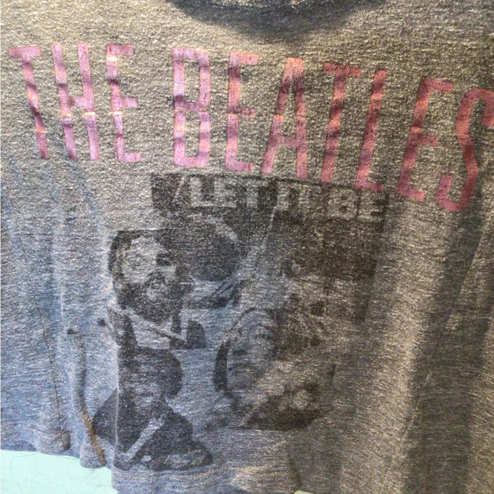 New! Vintage soft The Beatles Gray T-Shirt - Picture 2 of 4